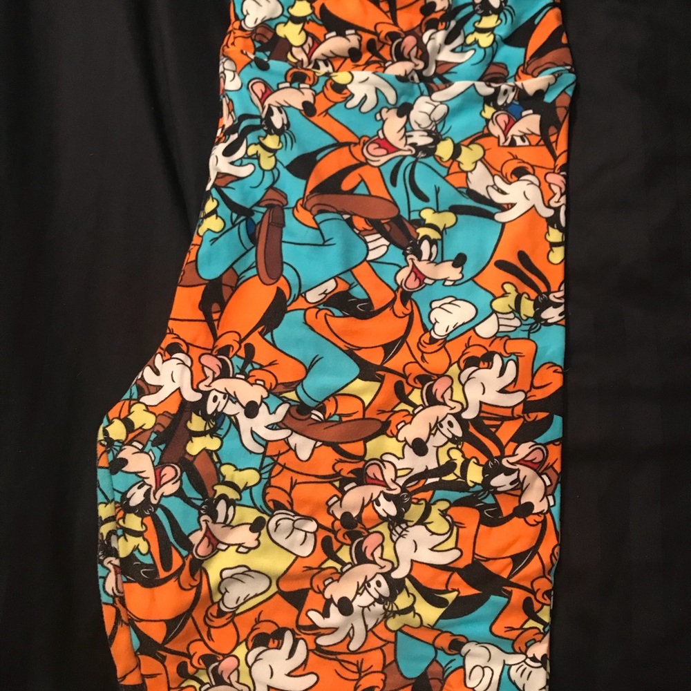 Lularoe TC Disney goofy leggings